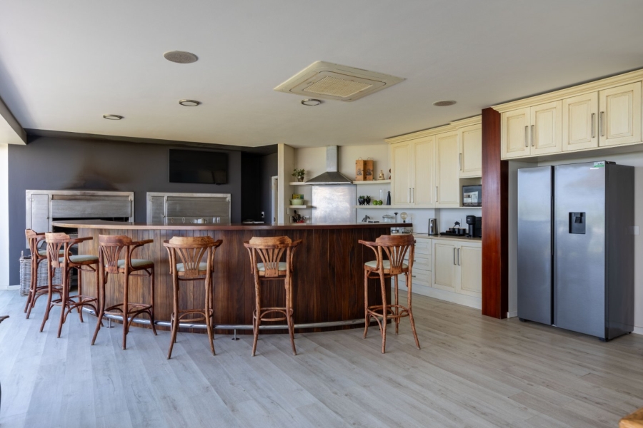 8 Bedroom Property for Sale in Keurboomstrand Western Cape